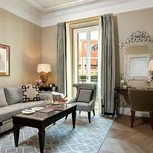 ***** Hotel Rocco De La Italie